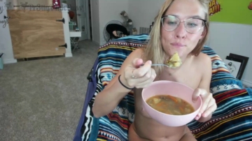 Pr3ttyp1nkpussy  09-07-2021